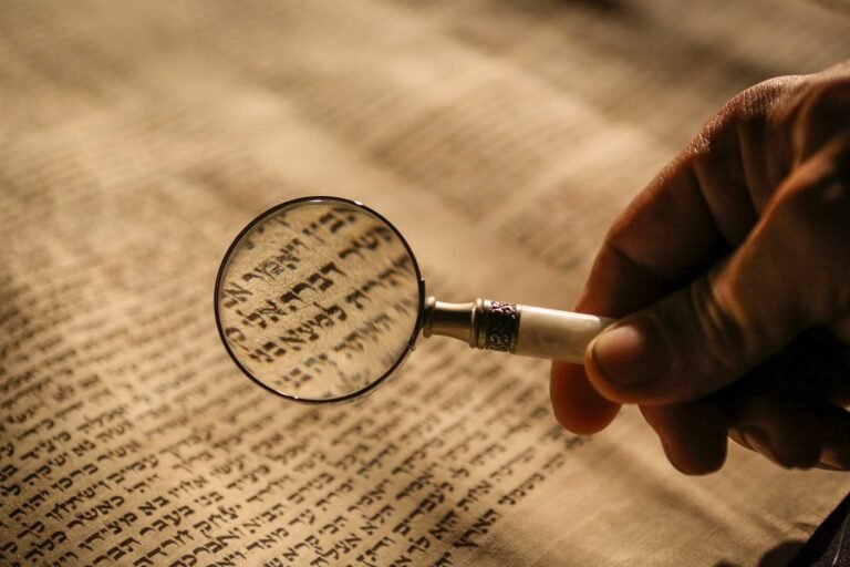Hebrew Document Translation: Tips for Accurate and Effective Communication