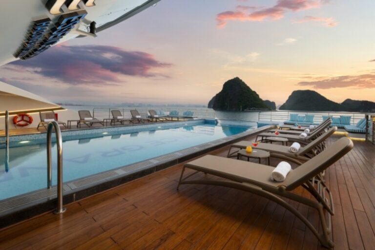 Luxury on the Water: Top-Rated Halong Bay Overnight Cruises for 2025